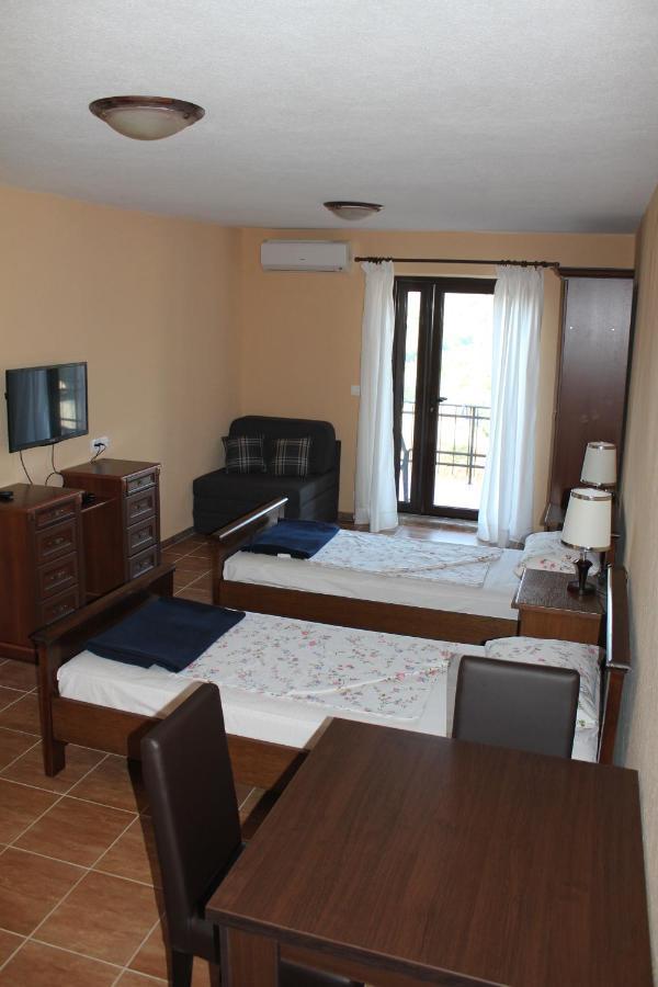 Villa Malina New Tivat Exterior foto